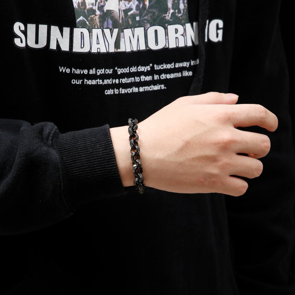 Shackle Link Chain Bracelet