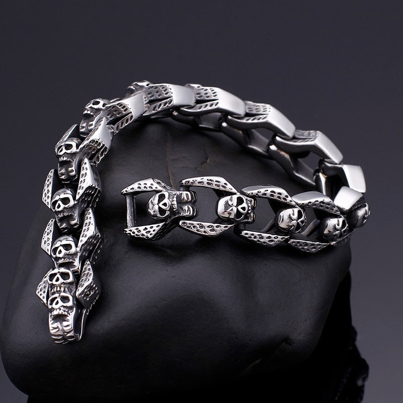 Skull Clasp Undead Kin Hinge-Link Bracelet