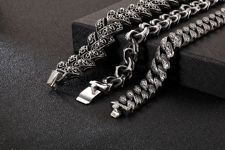 Maori Engraving Cuban Link Chain Bracelet with Tab Closure