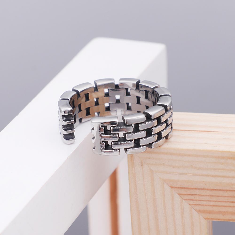 Brick Wall Statement Ring